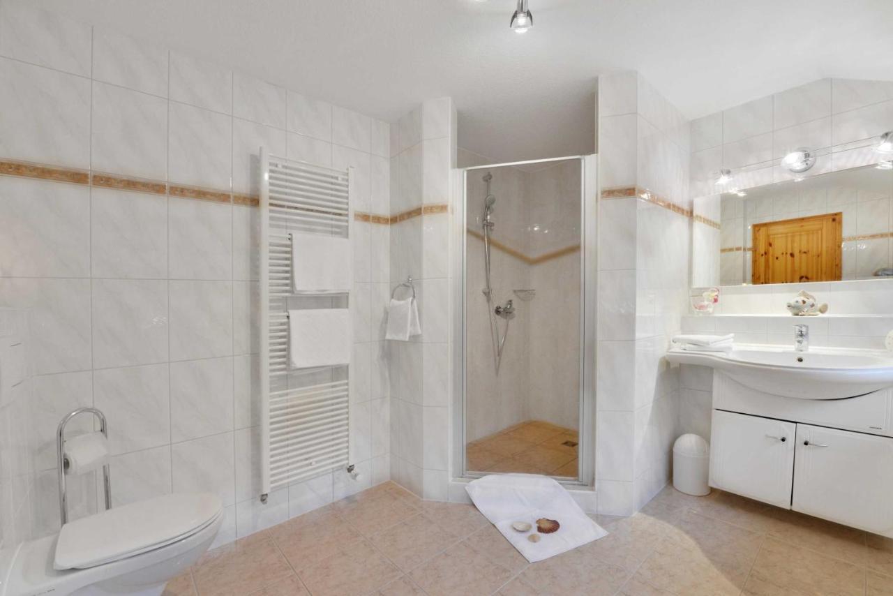 Stoertebeker Appartements - "Stoertebeker Pferdehof" Ральсвик Номер фото