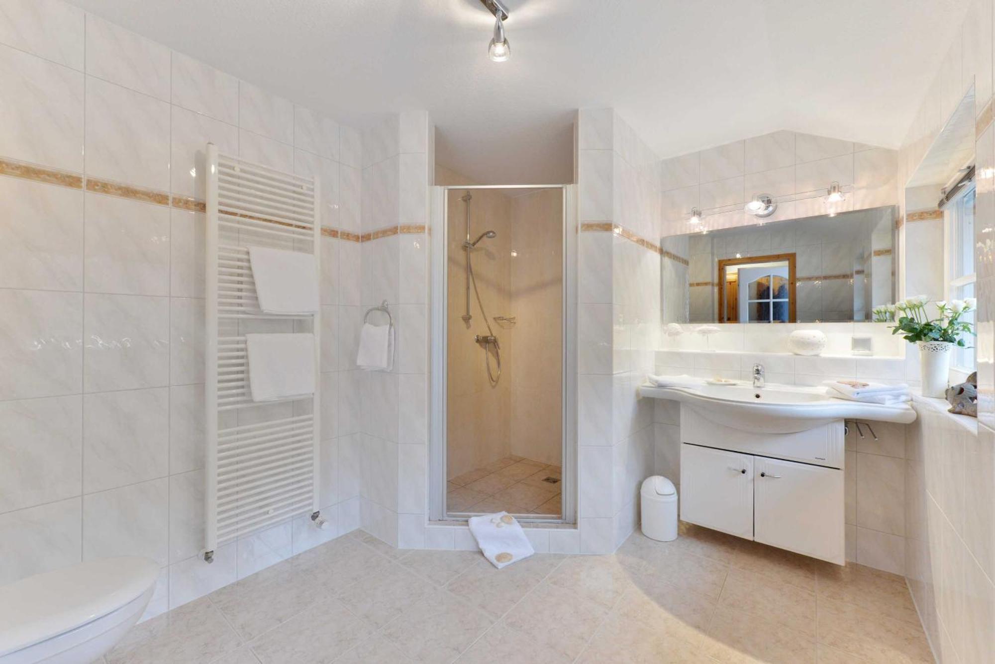 Stoertebeker Appartements - "Stoertebeker Pferdehof" Ральсвик Номер фото