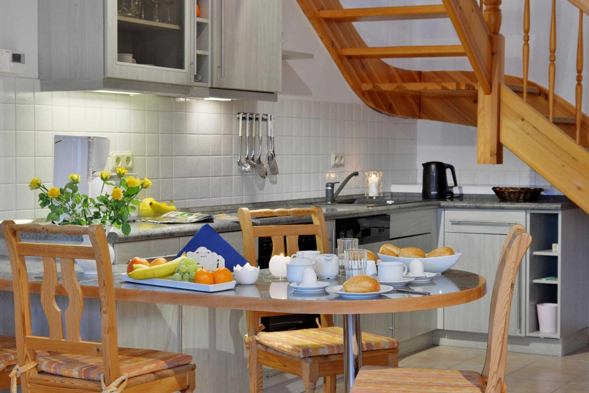 Stoertebeker Appartements - "Stoertebeker Pferdehof" Ральсвик Номер фото